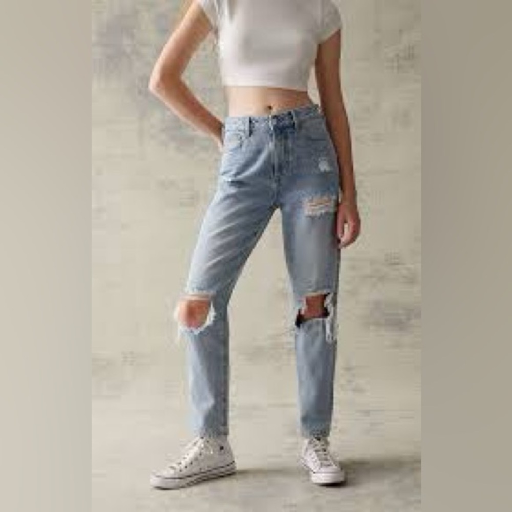 Pacsun destroyed distressed mom jeans women's size 26 trendy high rise casual